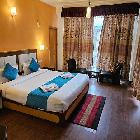 Hotel Akash Regency Манали Экстерьер фото