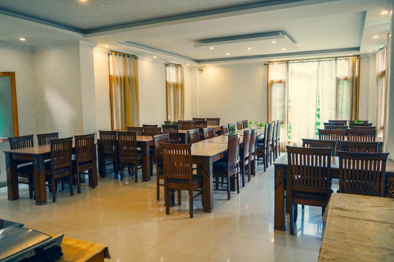 Hotel Akash Regency Манали Экстерьер фото