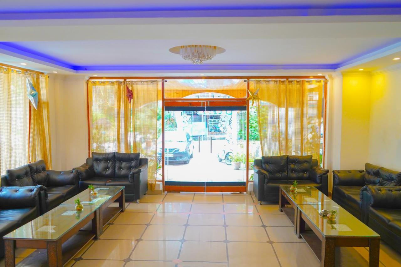 Hotel Akash Regency Манали Экстерьер фото