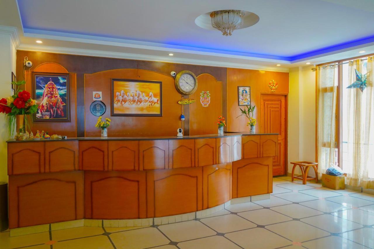 Hotel Akash Regency Манали Экстерьер фото