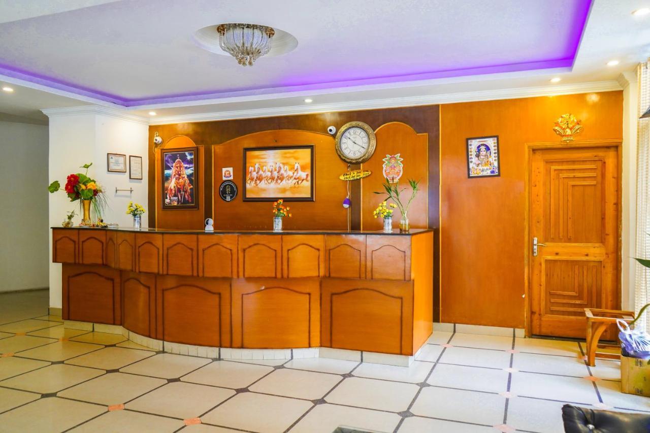 Hotel Akash Regency Манали Экстерьер фото