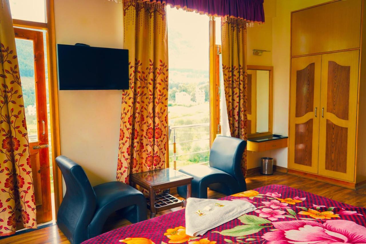 Hotel Akash Regency Манали Экстерьер фото