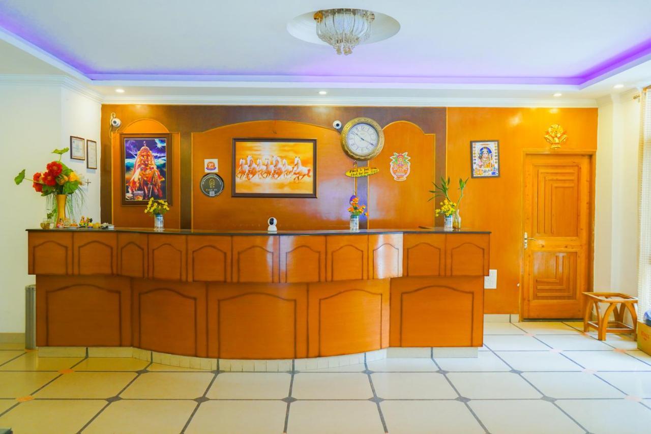 Hotel Akash Regency Манали Экстерьер фото
