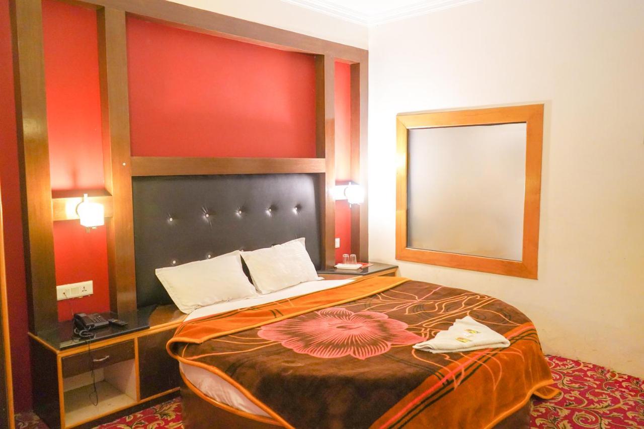 Hotel Akash Regency Манали Экстерьер фото