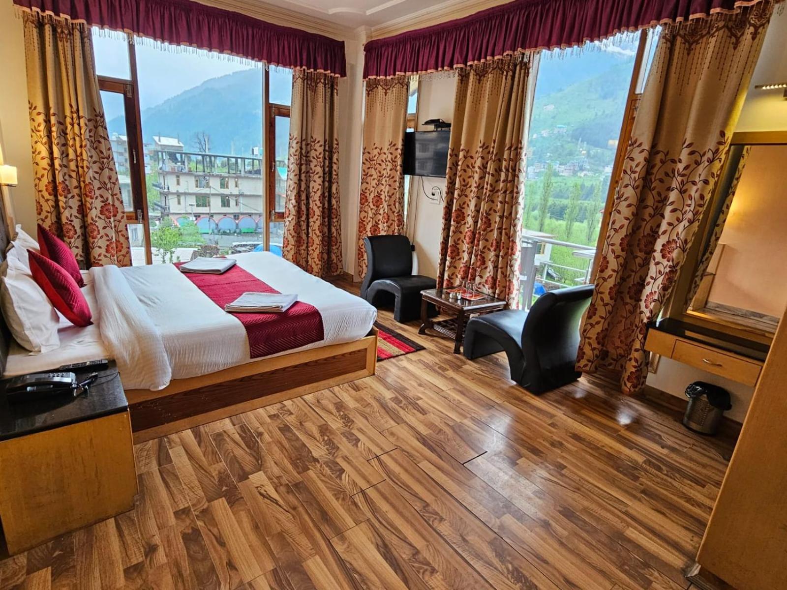 Hotel Akash Regency Манали Экстерьер фото